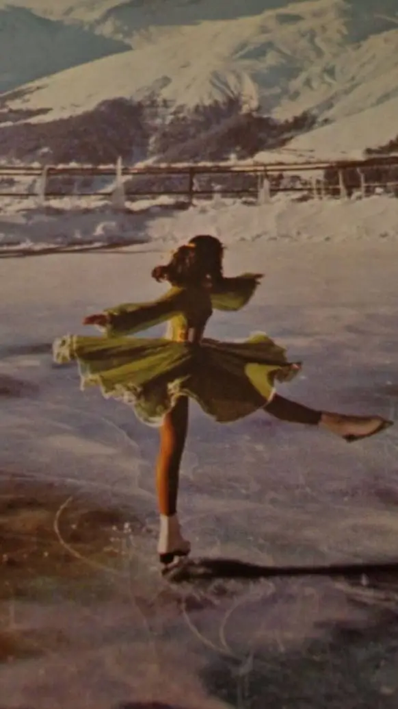 ai character: alax background