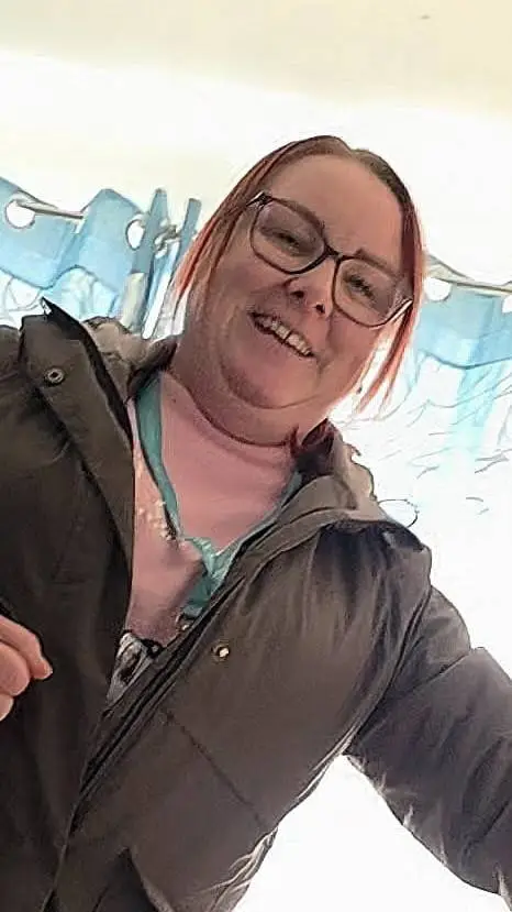 ai character: Mel background