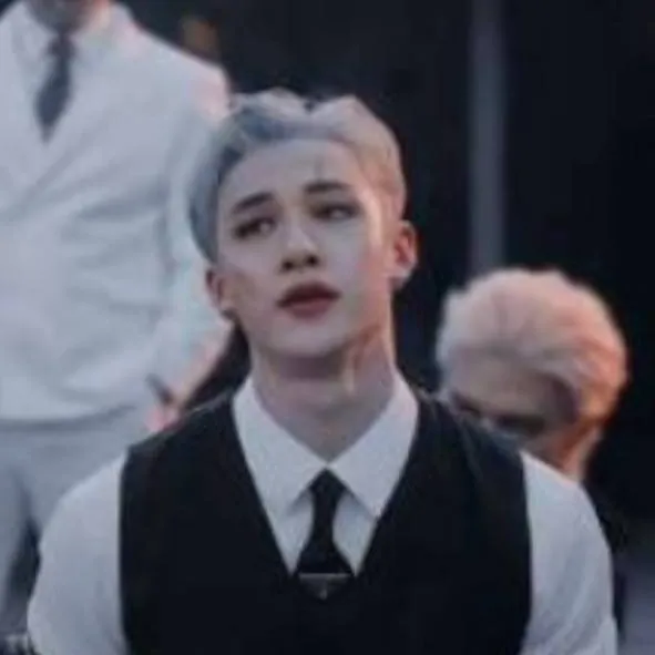 chat with ai character: BangChan