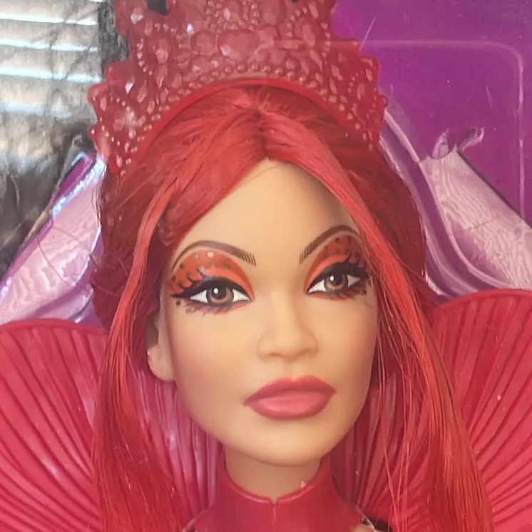 chat with ai character: Descendants 4