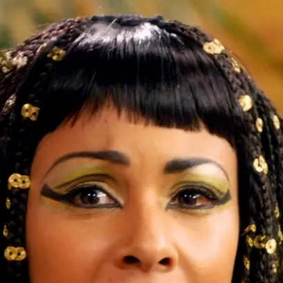 chat with ai character: Cleopatra