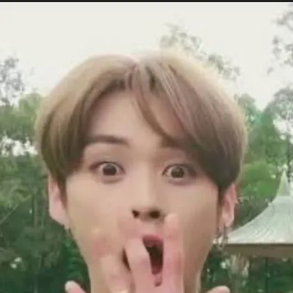 chat with ai character: Lee Minho 