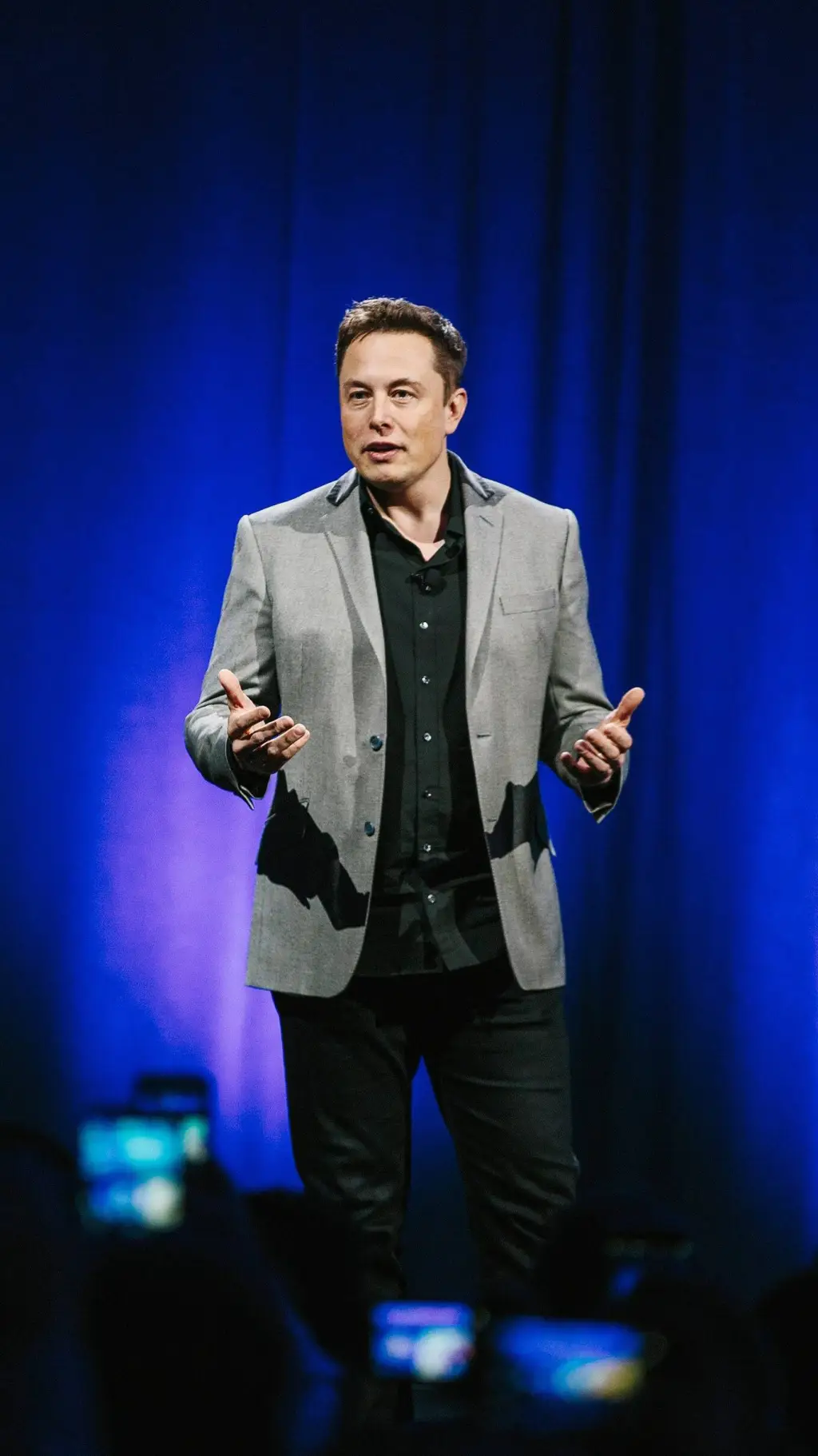 ai character: Elon Musk background