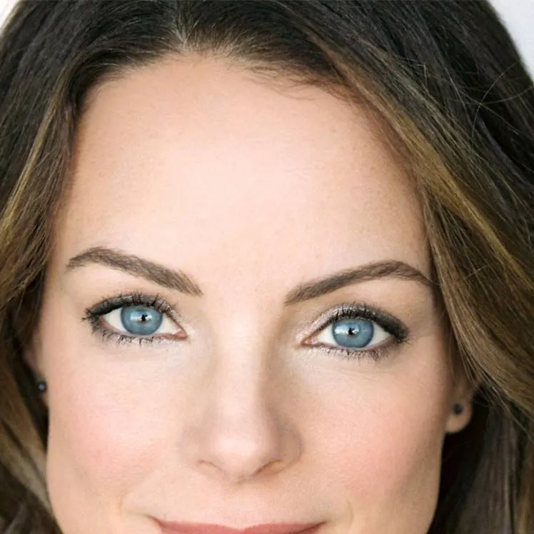 chat with ai character: Dianne Parker