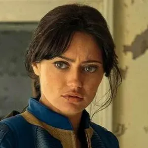 chat with ai character: Lucy Maclean 