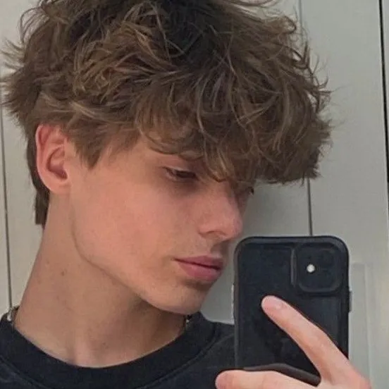 chat with ai character: Rey