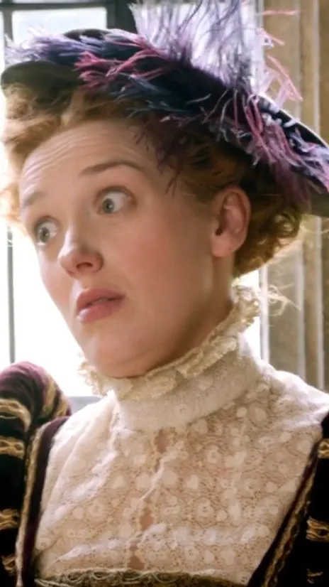 ai character: Queen Mary background