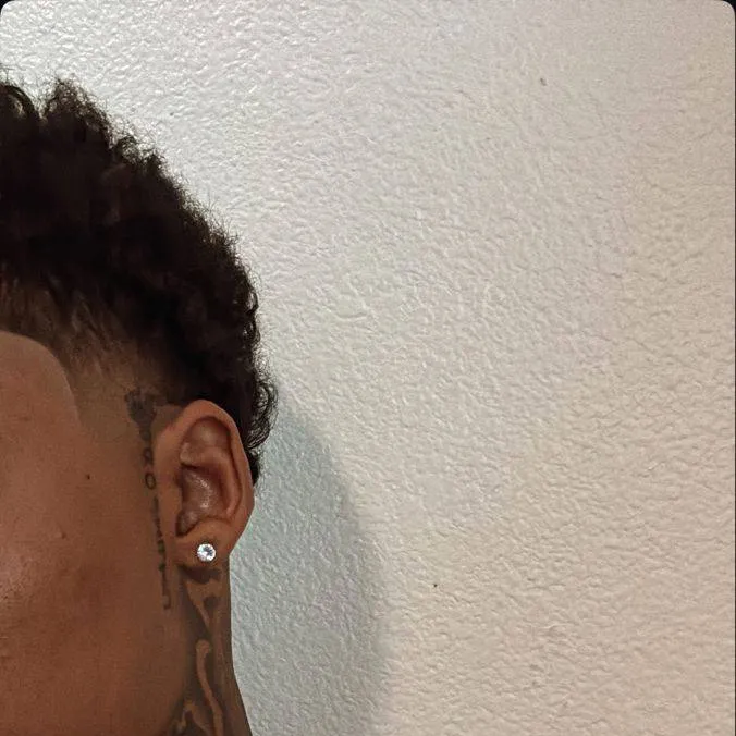 chat with ai character: DUKE.!!