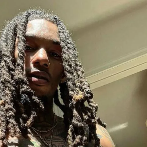 chat with ai character: capo🧹