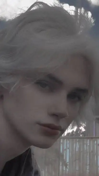 ai character: Salex Frosty background