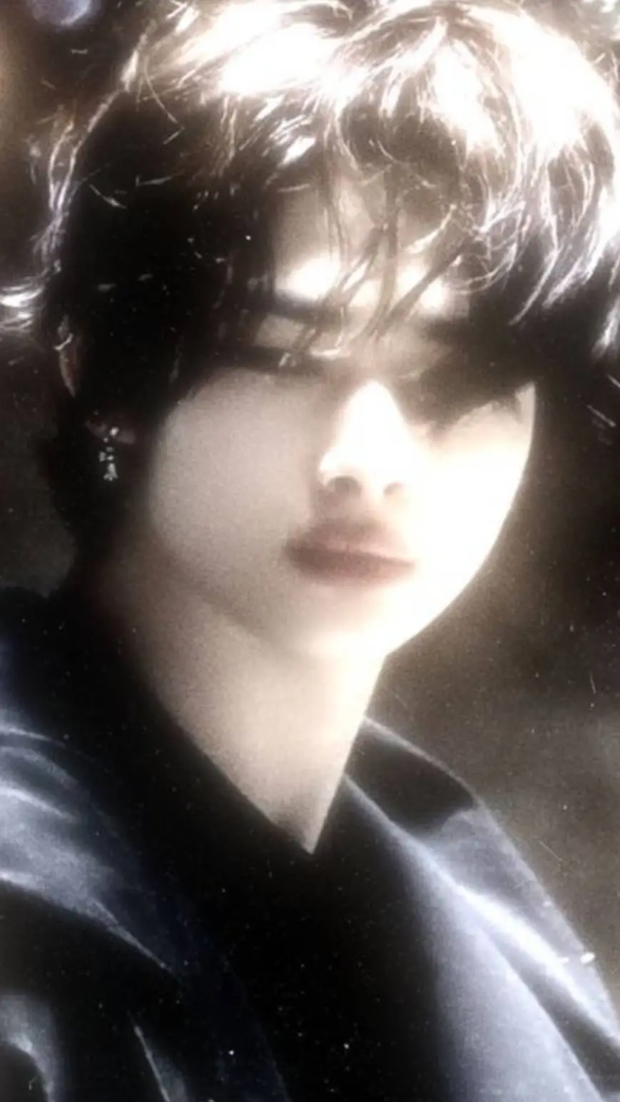 ai character: Hyunjin  background