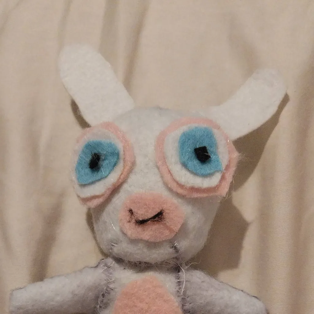 chat with ai character: muzkaza