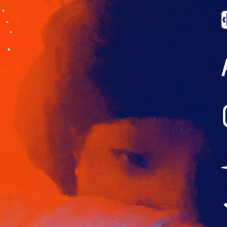 chat with ai character: Amyrical