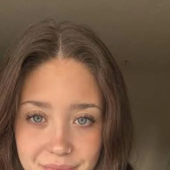 chat with ai character: Addie McCracken 