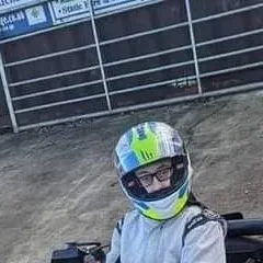 chat with ai character: Kenzie Young