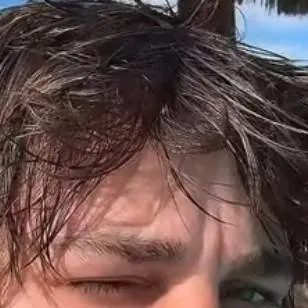 chat with ai character: SAM AND COLBU