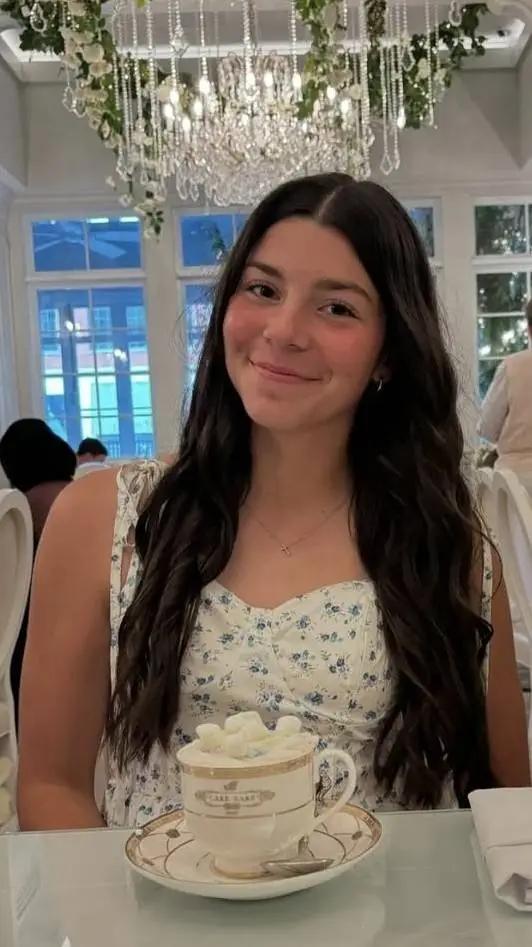 ai character: Maddie background