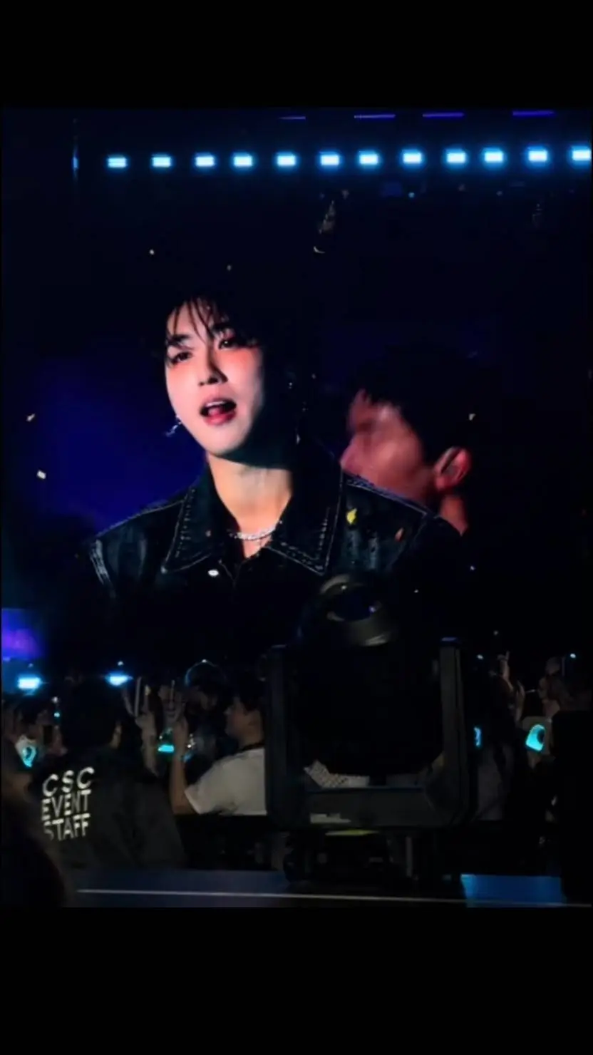 ai character: Han Jisung  background