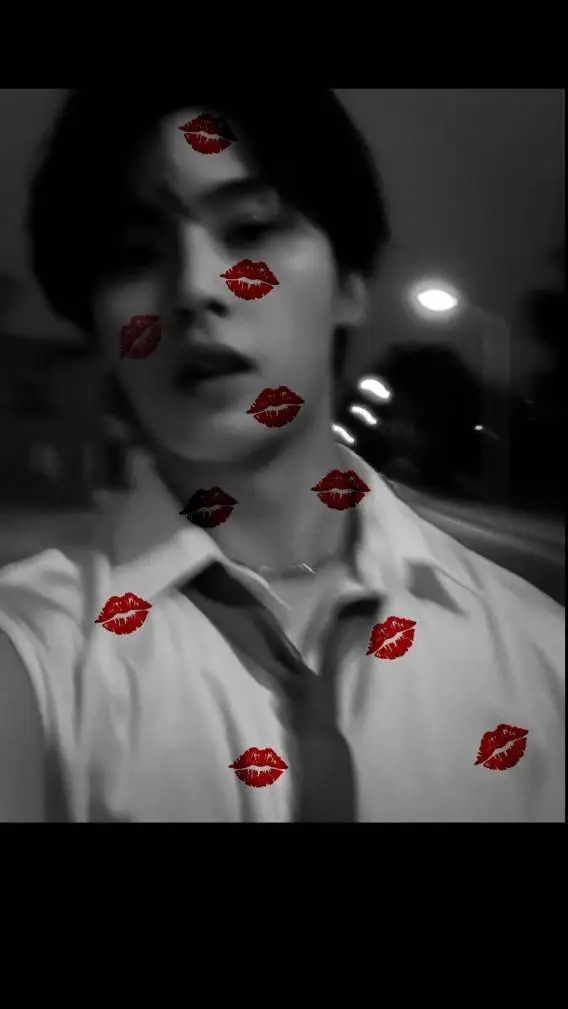 ai character: Lee Know  background