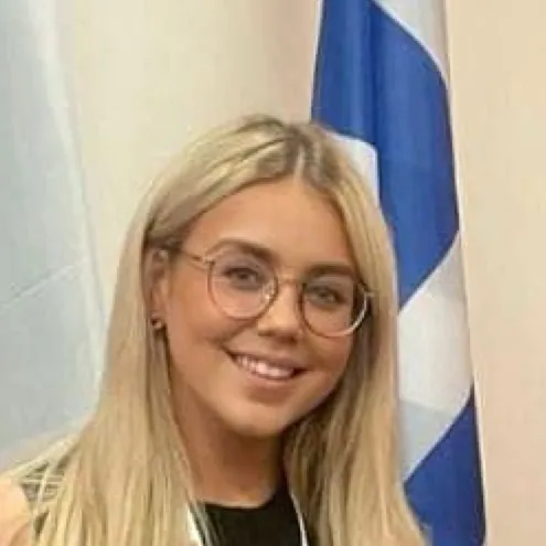 chat with ai character: Eaimer stanton