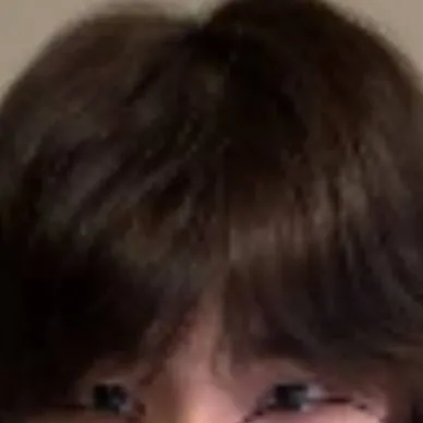 chat with ai character: 🥟HYUNJIN🥟