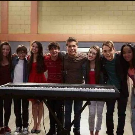 chat with ai character: lost and found