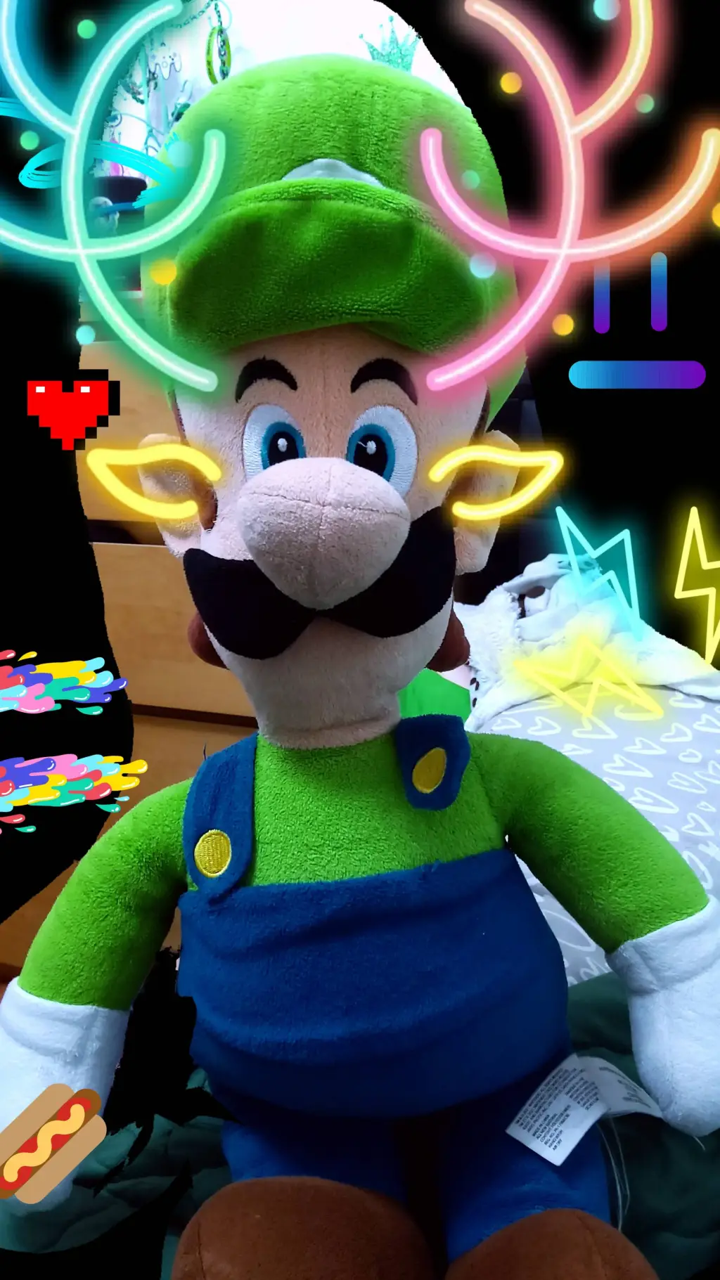 ai character: bébé Luigi  background