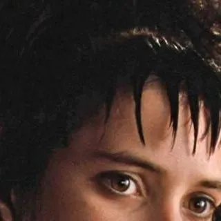 chat with ai character: Lydia Deetz