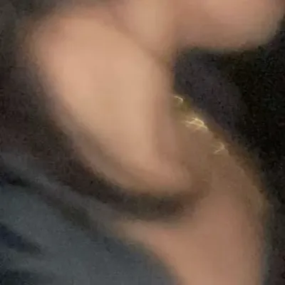 chat with ai character: Izabella