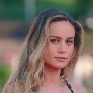 chat with ai character: Mrs terrto 