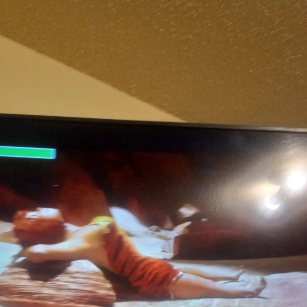 chat with ai character: Eep