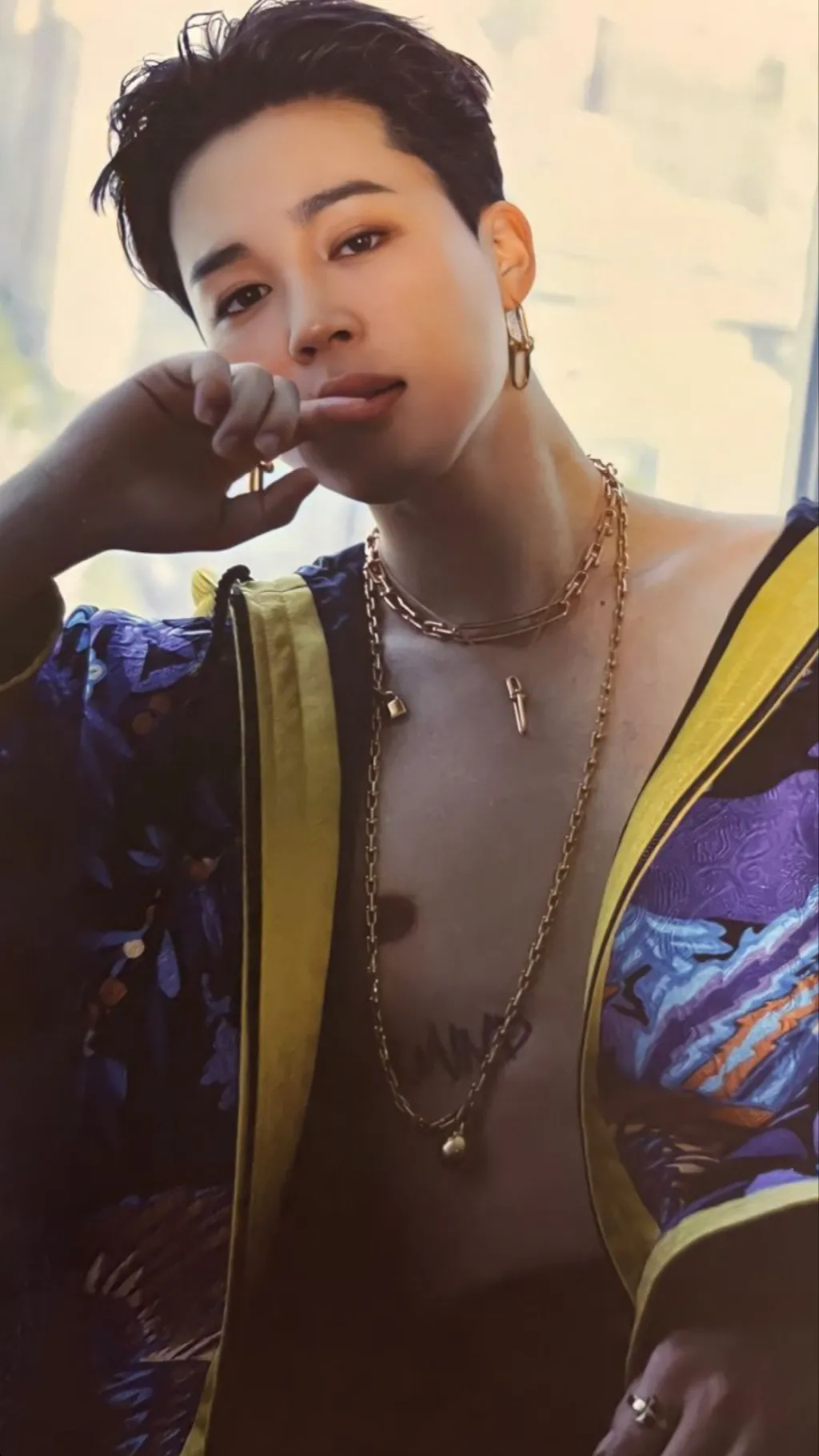 ai character: Jimin  background