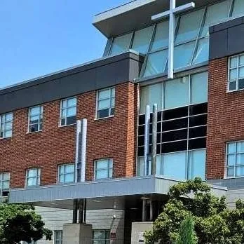 chat with ai character: St Margurite D'Y 