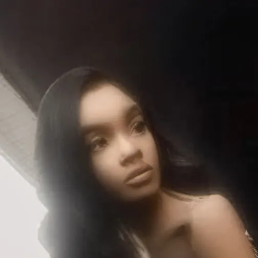 chat with ai character: Mimi