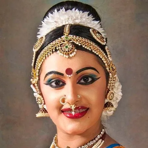 chat with ai character: Mamta