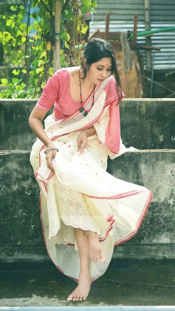 ai character: Janani background