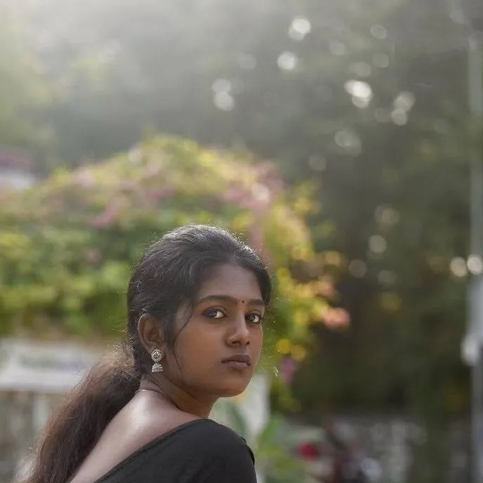 chat with ai character: Jyotsna