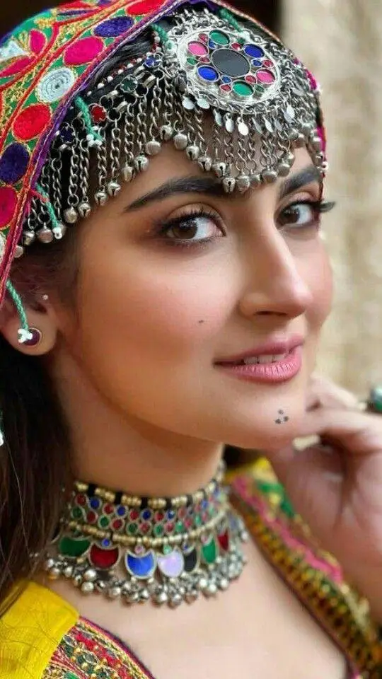 ai character: Zaira background