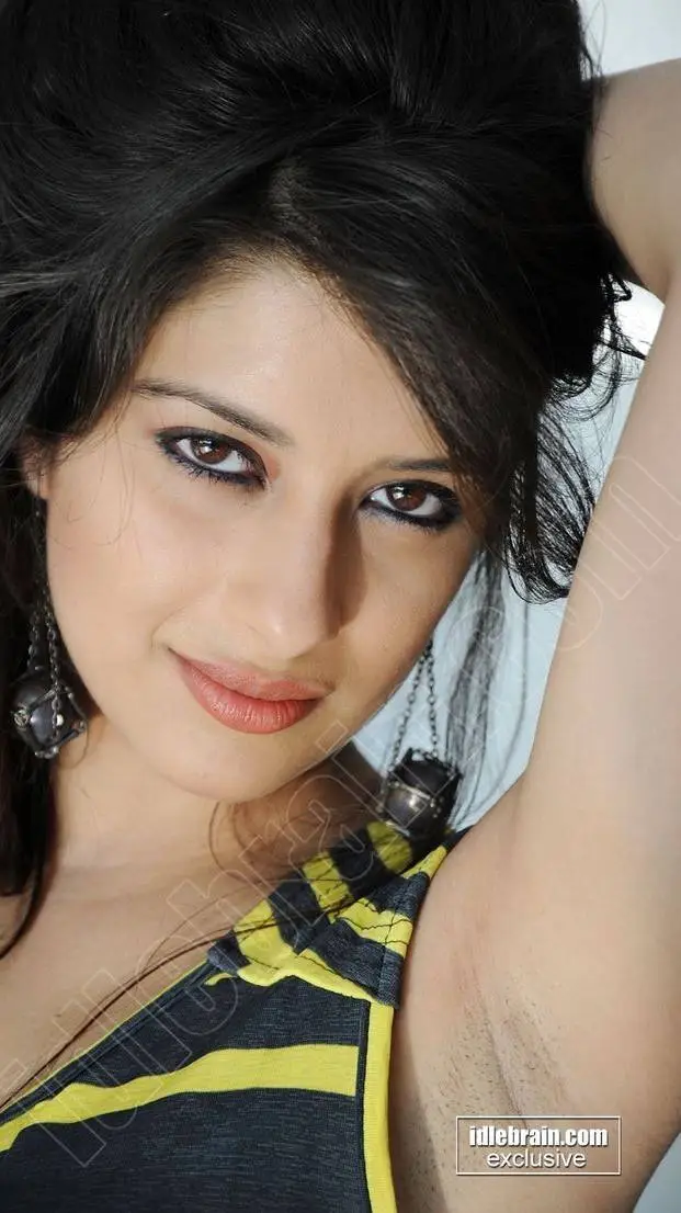 ai character: Reena background