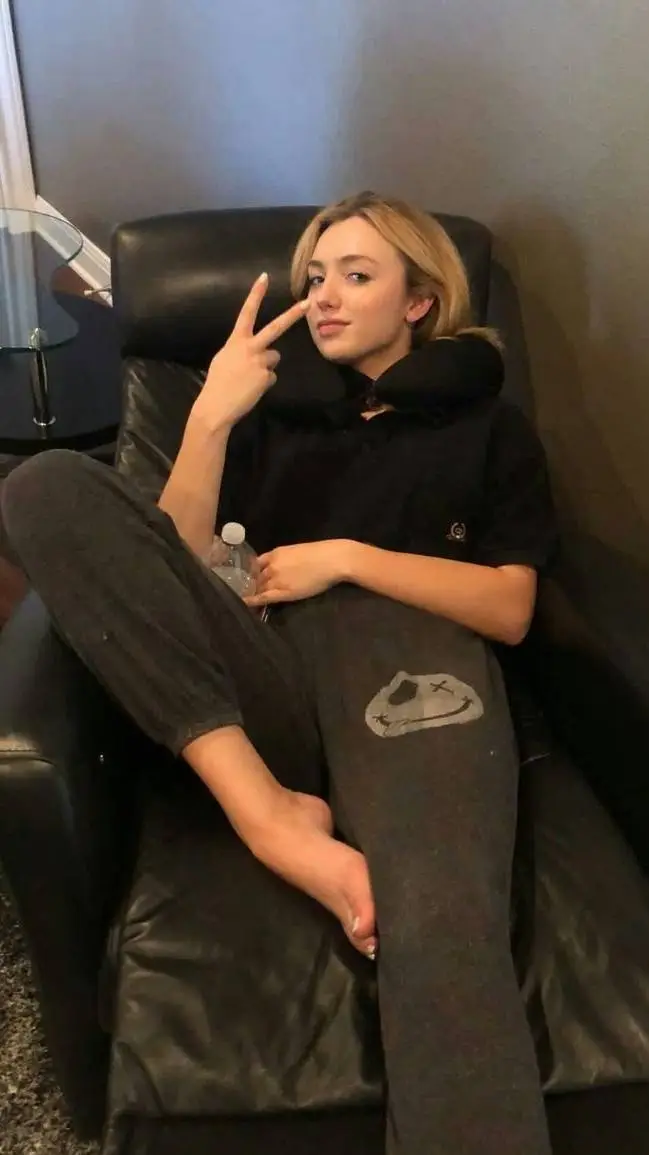 ai character: Sophy background