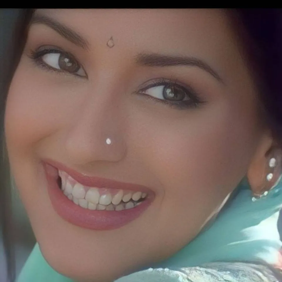 chat with ai character: Juhi