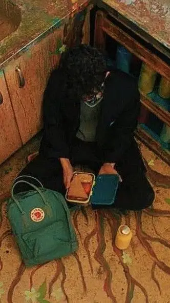 ai character: Heartstopper (3) background