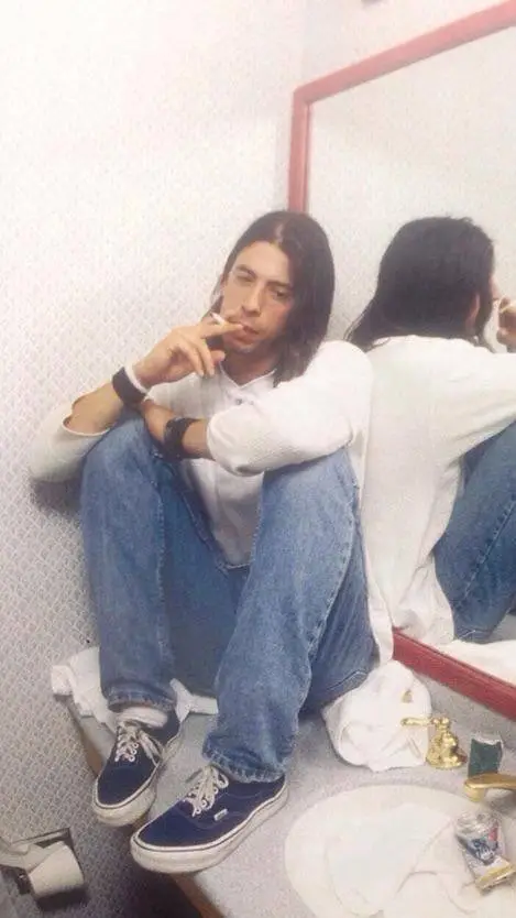 ai character: Dave E. Grohl background