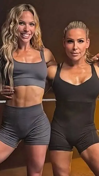 ai character: gym friends  background