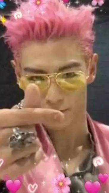 ai character: t.o.p background