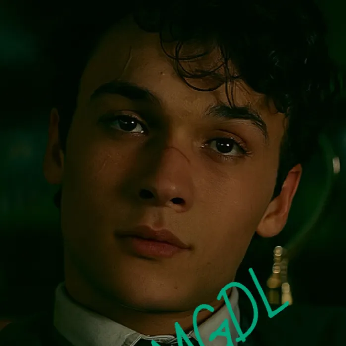chat with ai character: Mattheo Riddle