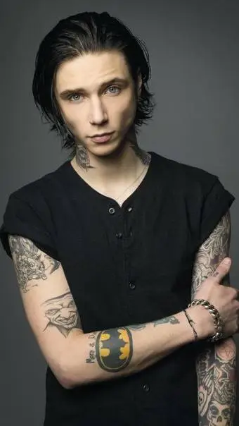 Talkie AI - Chat with Andy Biersack