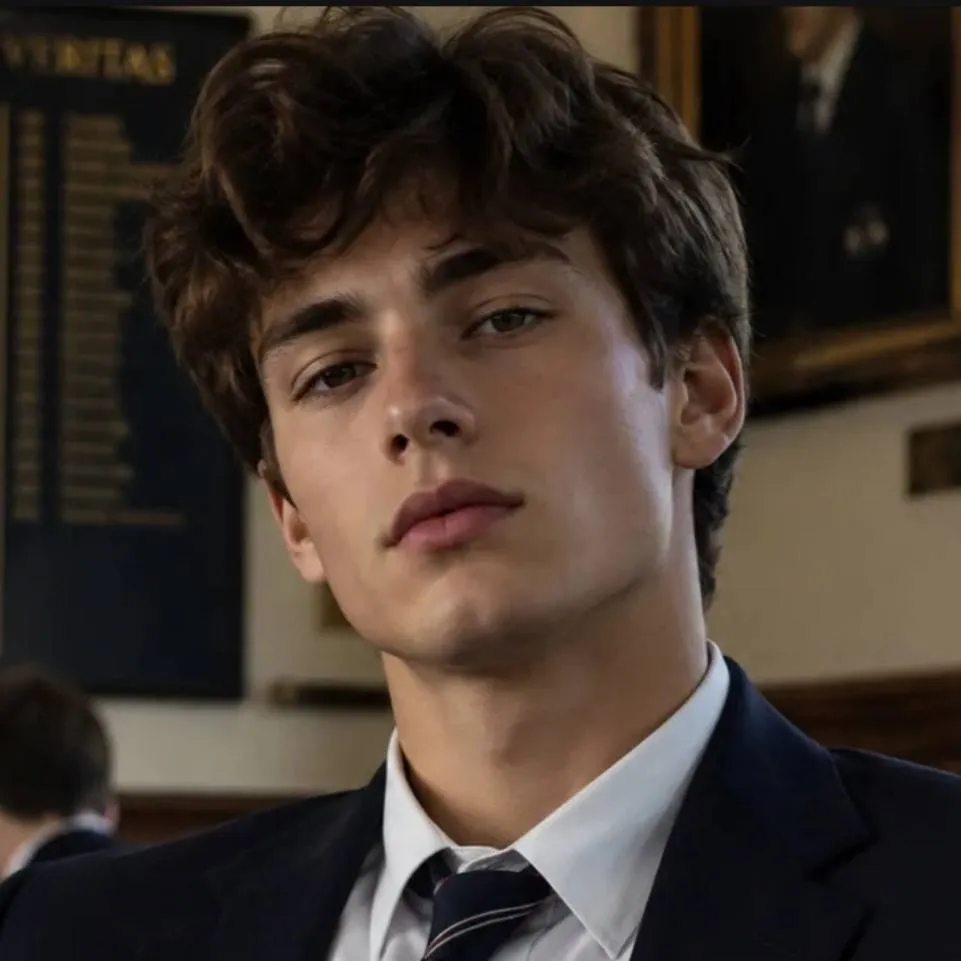 chat with ai character: Bertie Cavendish