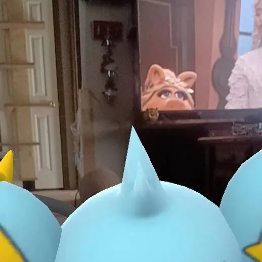 chat with ai character: Unknown cat girl.