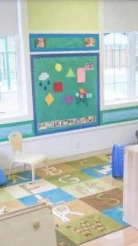 ai character: Ms. gigi's daycare background